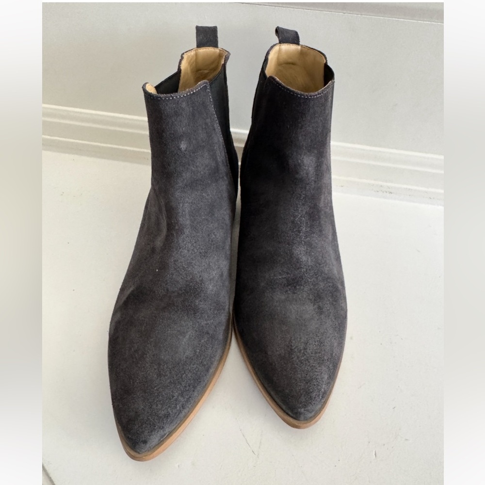 Frank and Oak* Suede Booties